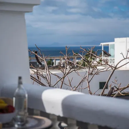 Apartment Casa Anemona With Terrace Shared Pool Sea Views And Free Wifi Puerto del Carmen (Lanzarote)